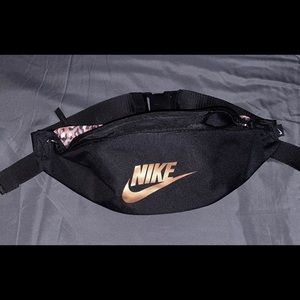 Nike Adjustable Fanny Pack